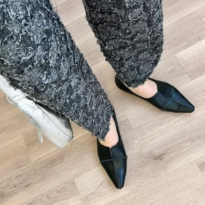 40%OFF: 2024SS: Cross seam slit design flat shoes (m18007) Black