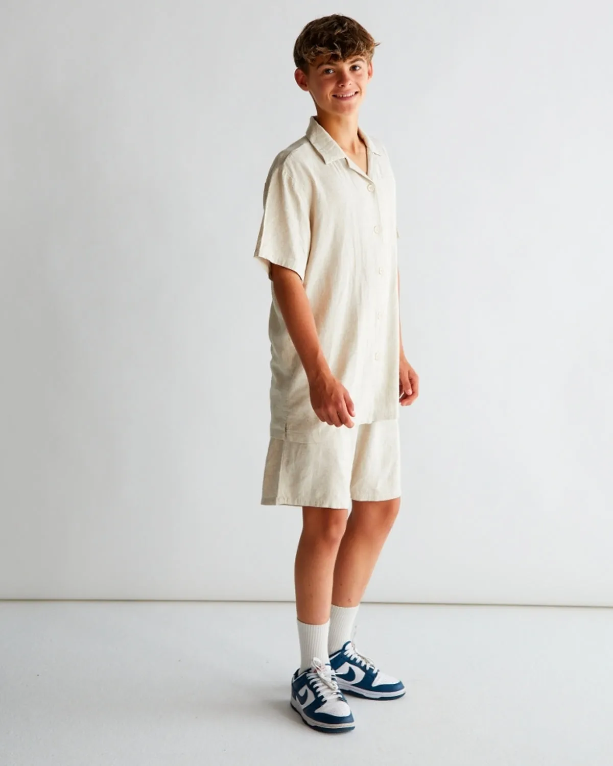 Alux Linen Shorts - Sand