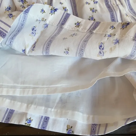 Antonio Melani Graziela Linen Floral Stripe Shorts.