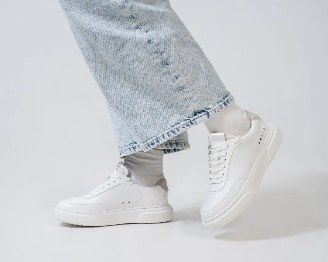 Apple Vegan Sneakers  (MIKA)