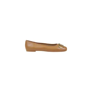 Beige Leather Flat Shoe