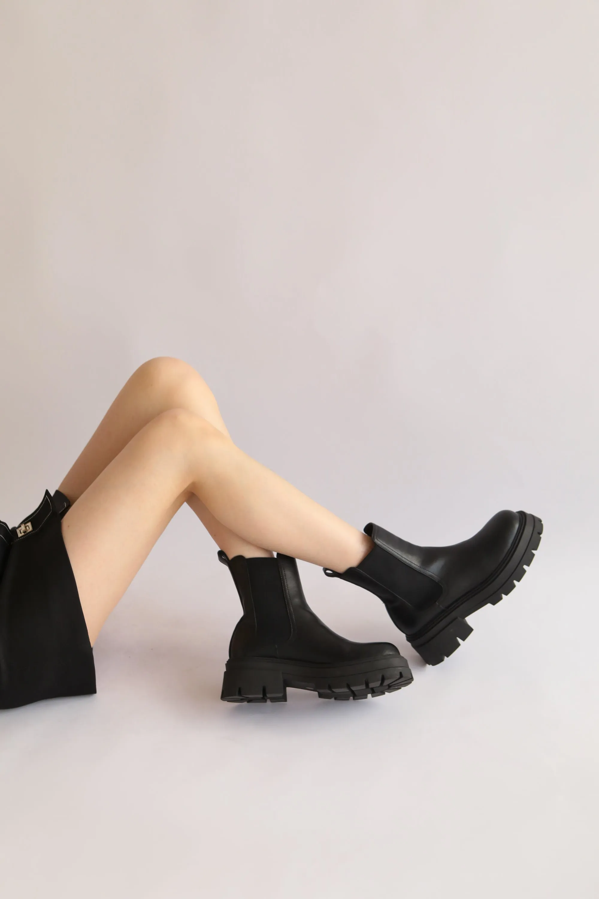 Blake Leather Platform Chelsea Boots