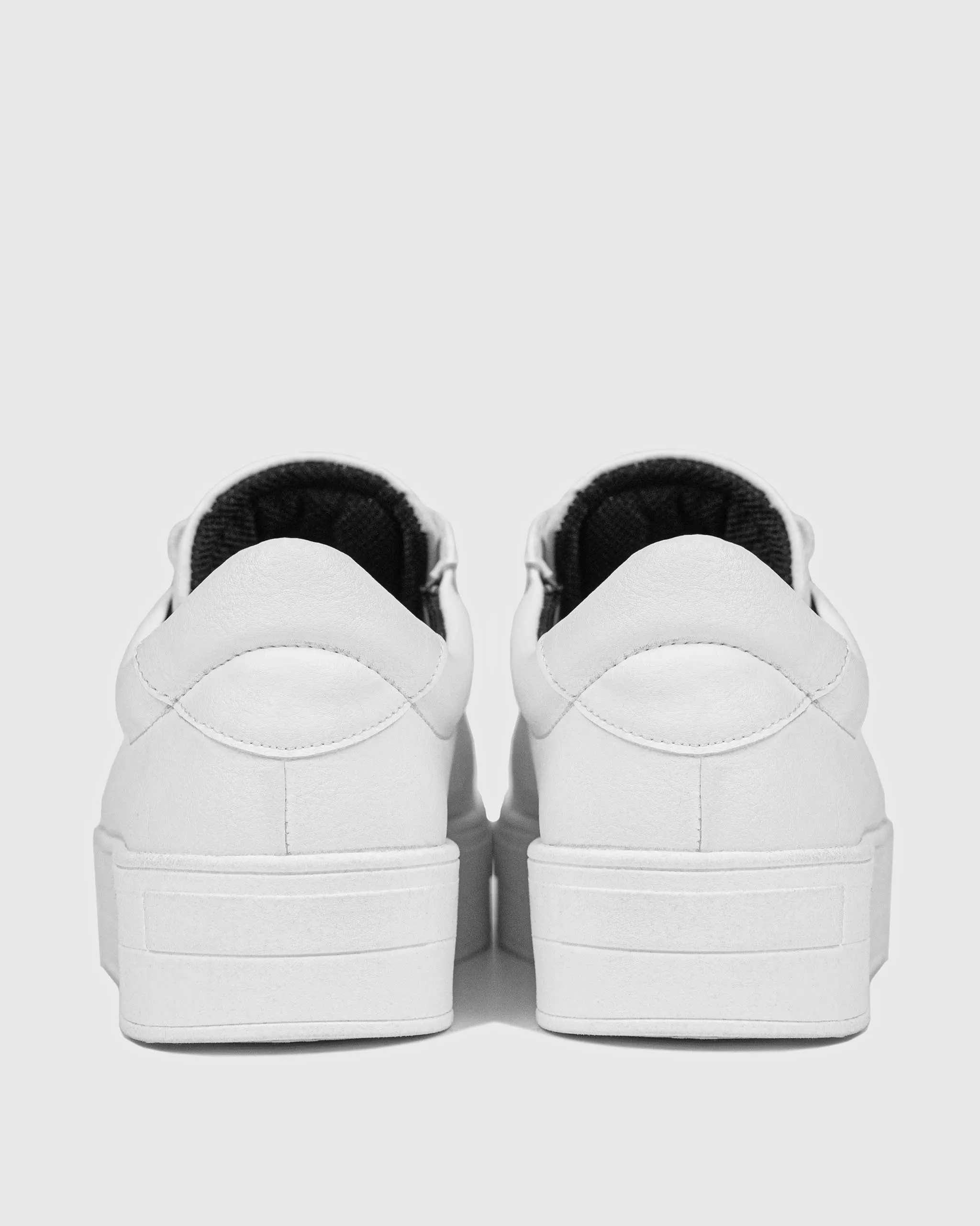 Bohema Sneakers Aware White sneakers made of Vegea grape leather