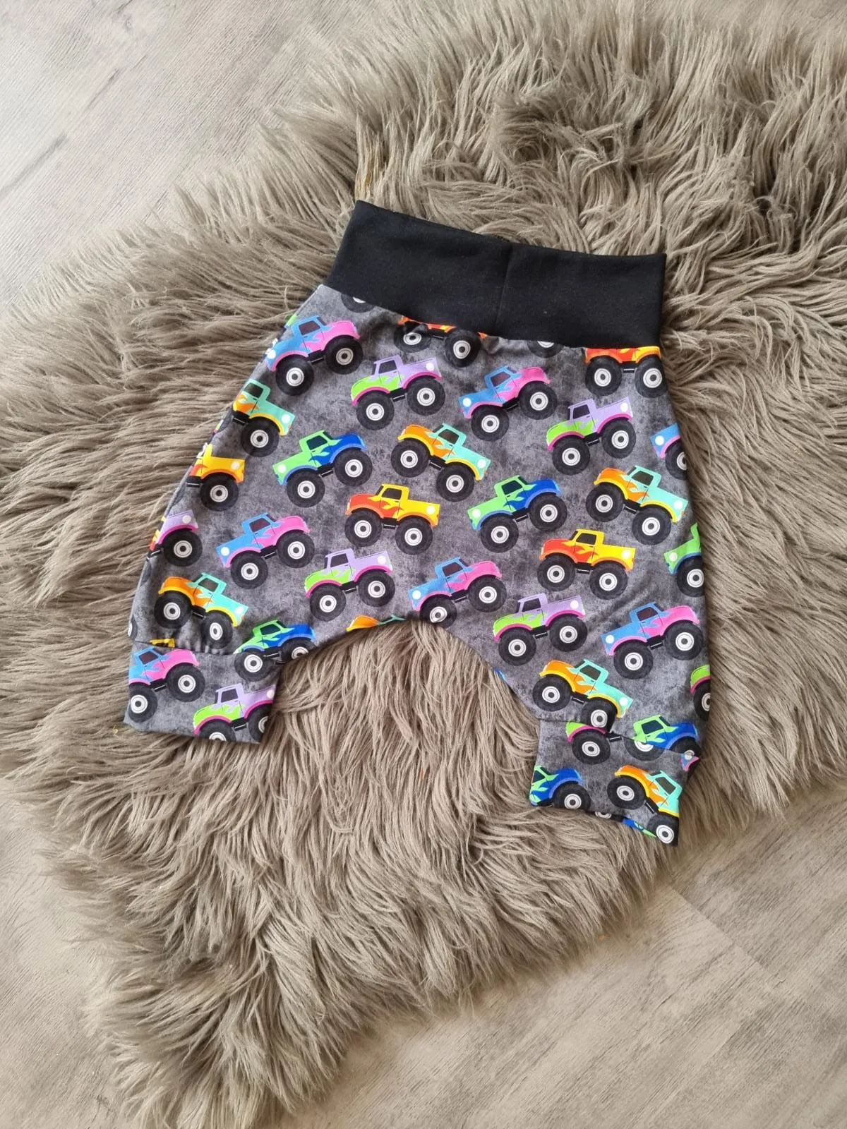 Cuffed Harem Shorts
