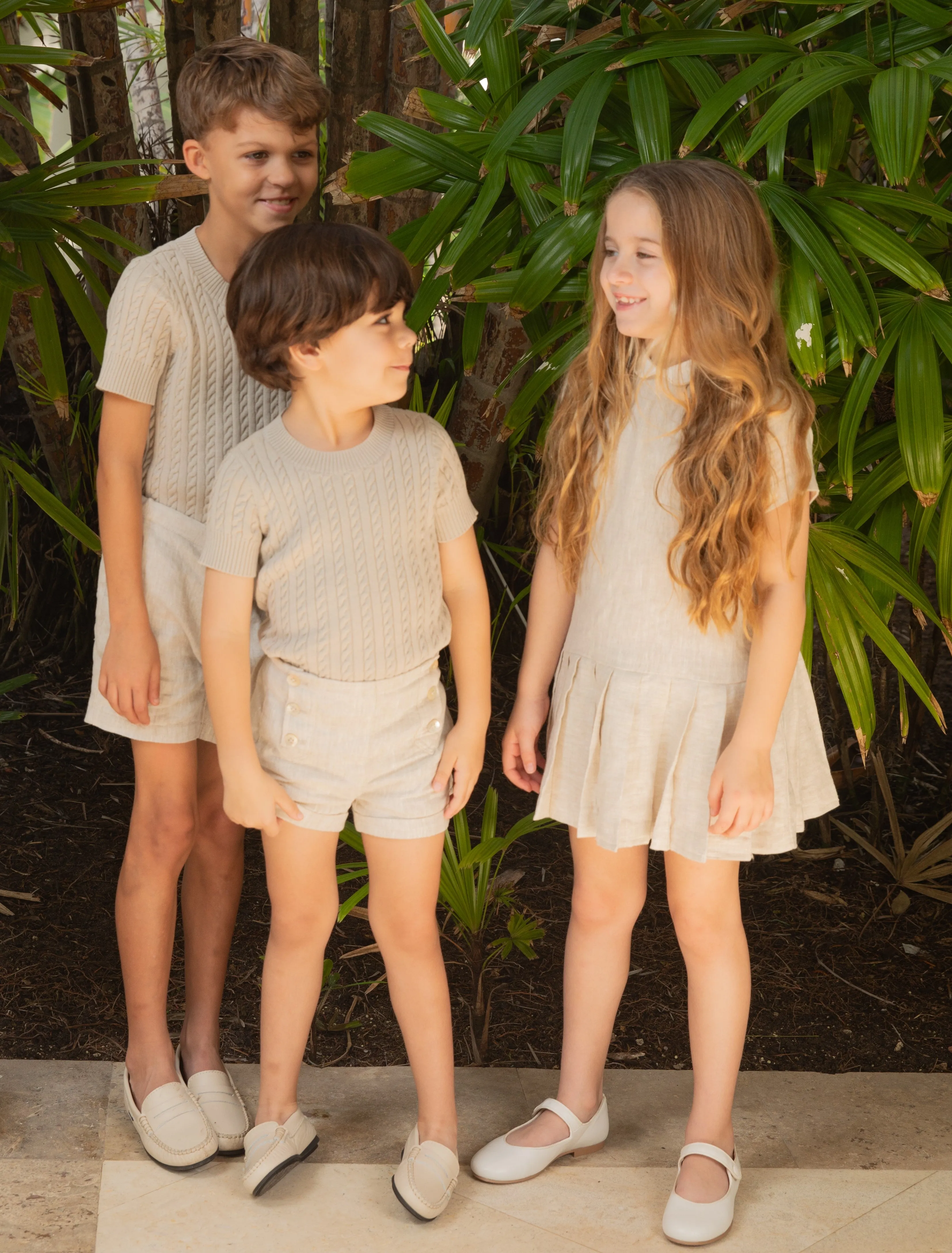 Dress sand linen shorts by Coco Blanc
