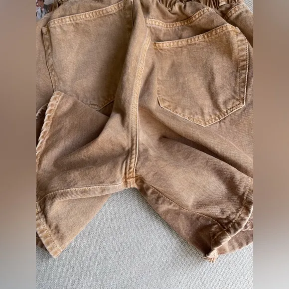 Frame Paperbag Elastic Waist High-Rise Twill Shorts In Washed Sand Size L