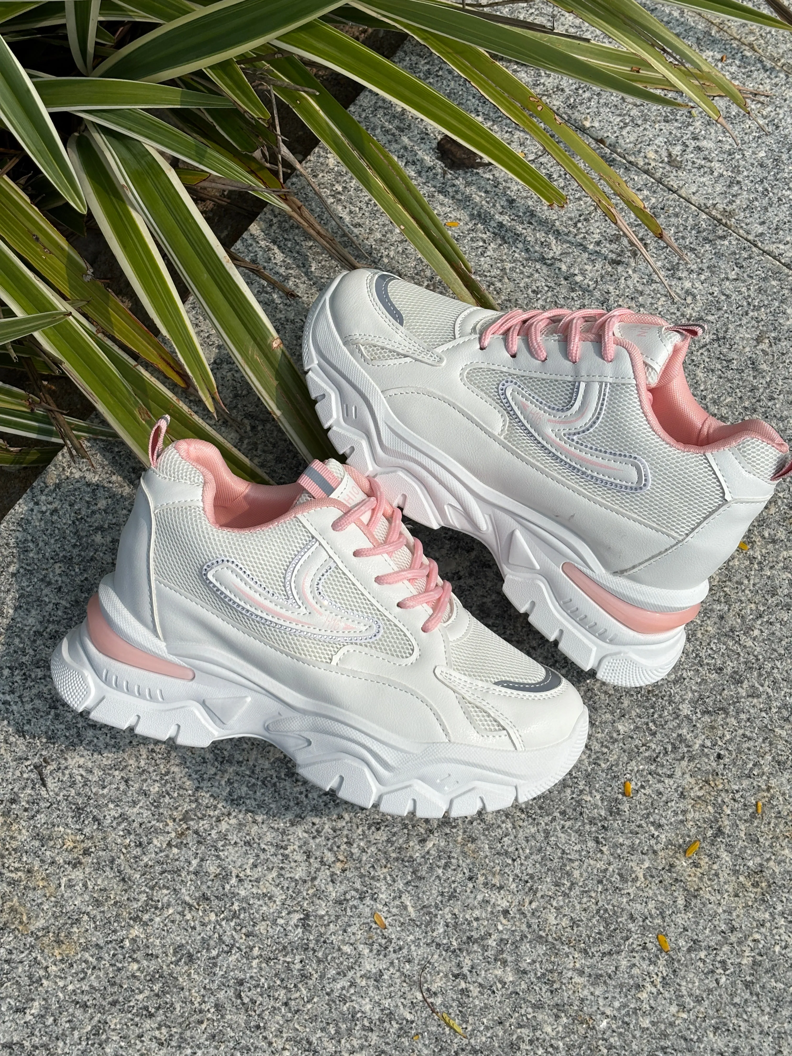 GIRLS CHUNKY SHOES