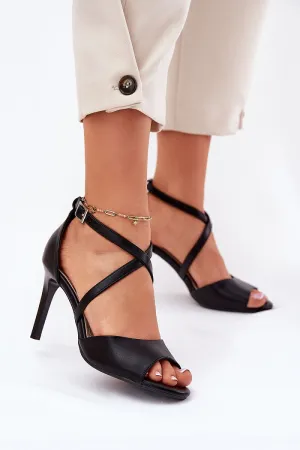 Heel sandals Step in style