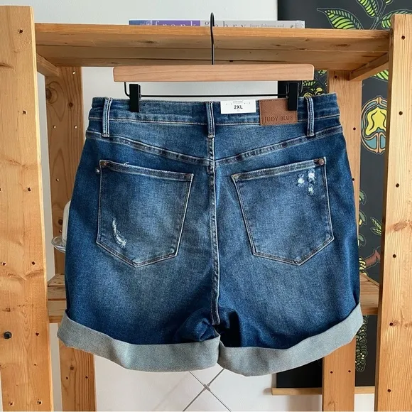 Judy Blue High Waisted Vintage Wash Tummy Control Cuffed Denim Short