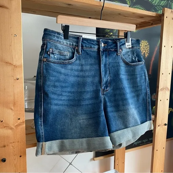Judy Blue High Waisted Vintage Wash Tummy Control Cuffed Denim Short