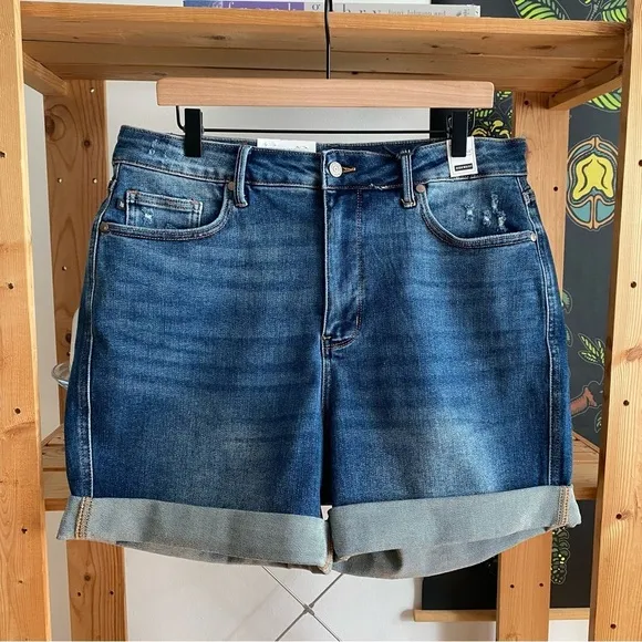 Judy Blue High Waisted Vintage Wash Tummy Control Cuffed Denim Short