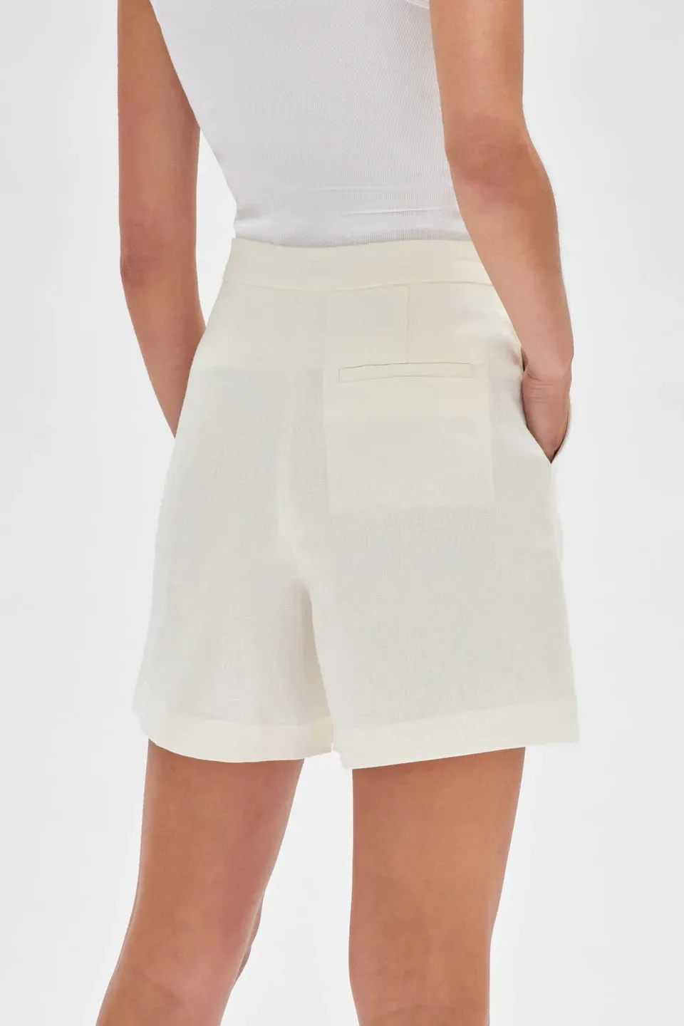 Leila Linen Short - Antique White