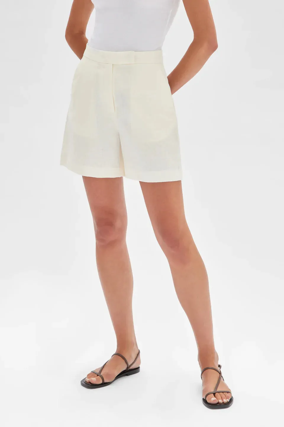 Leila Linen Short - Antique White