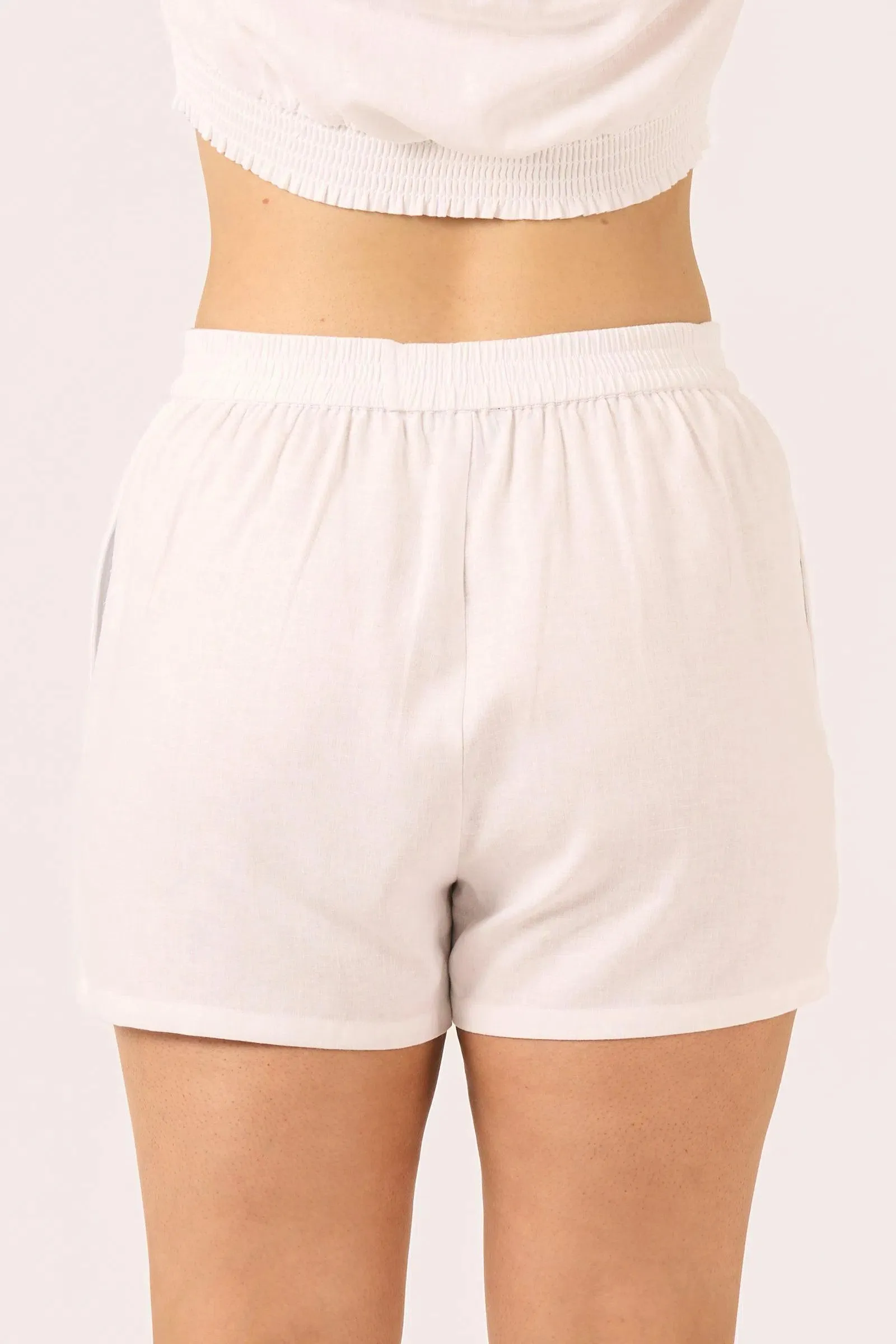 Linen Blend Pull On Short - White