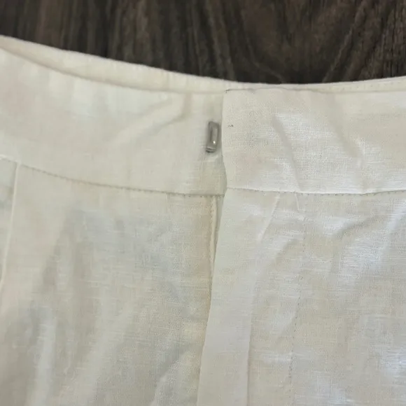 Lulu’s Matching Set Ivory Linen Sleeveless Blazer   Shorts in White