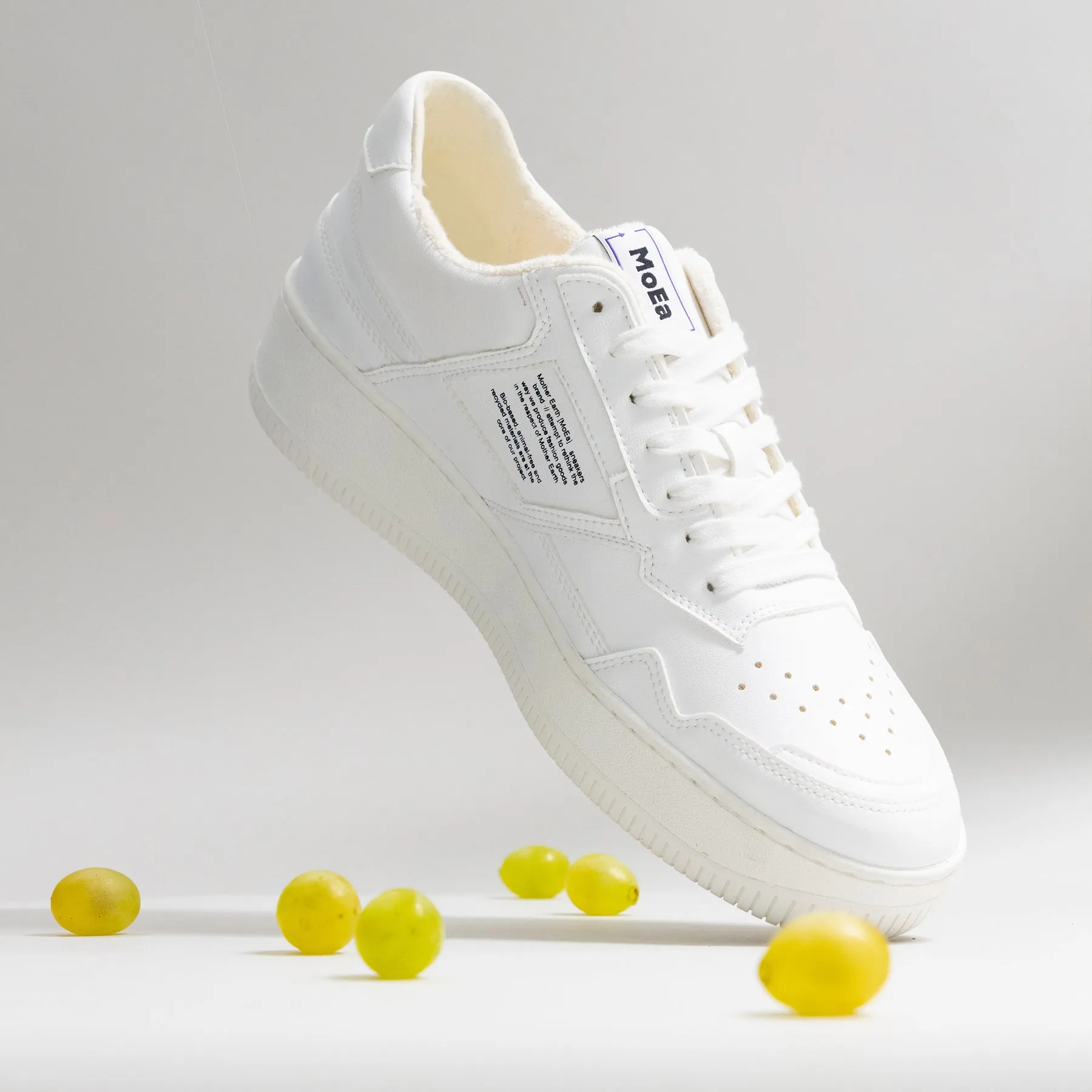 MoEA GEN1 Full White