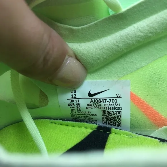 NEW! Nike Zoom Victory 5 XC barely volt mens track spike sneakers size 12