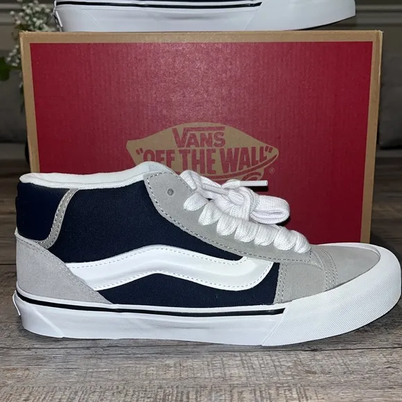 NWT Vans Knu Mid Men's Shoes - VN000CQ9KAQ