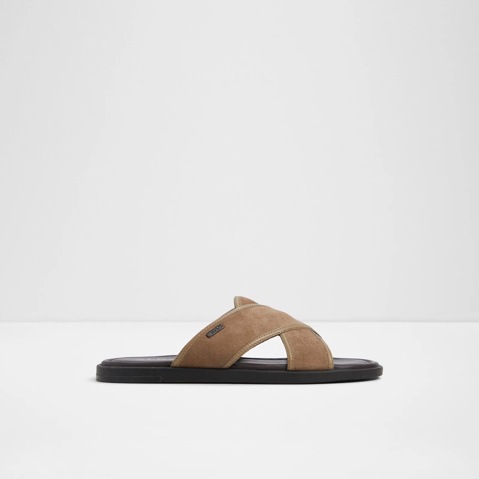 Olino / Flat Sandals