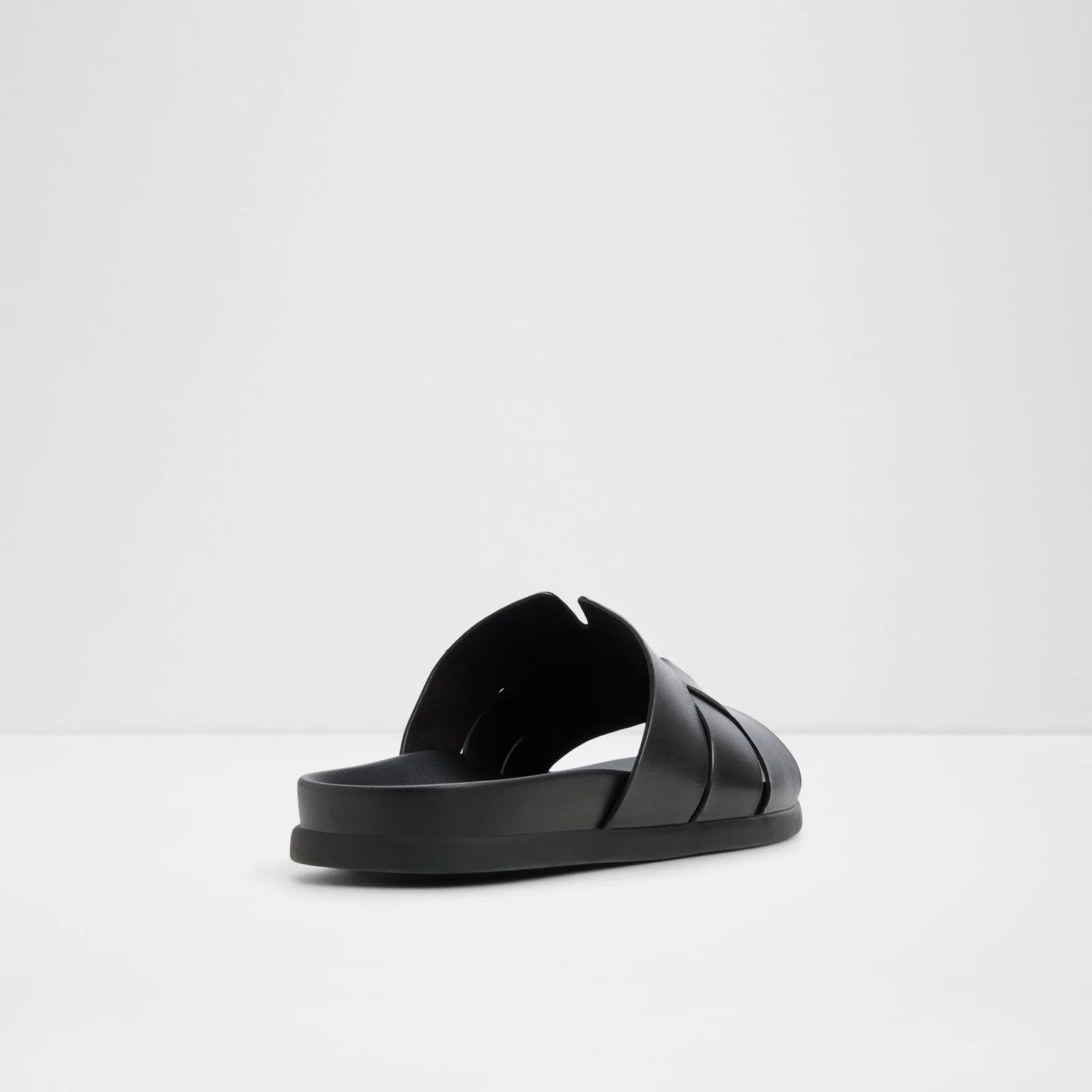 Padien / Flat Sandals