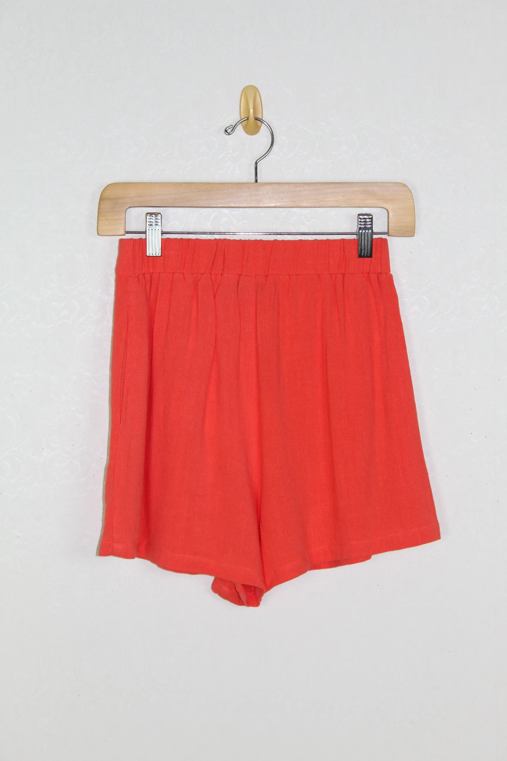 Sadie & Sage Shoreline Back Elastic Shorts