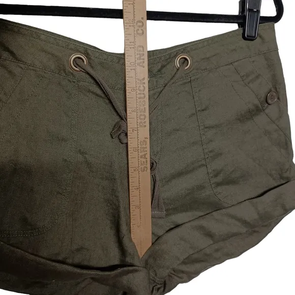 SANCTUARY CLOTHING 100% Linen Olive Green Cargo Style Drawstring Shorts  8 NWT