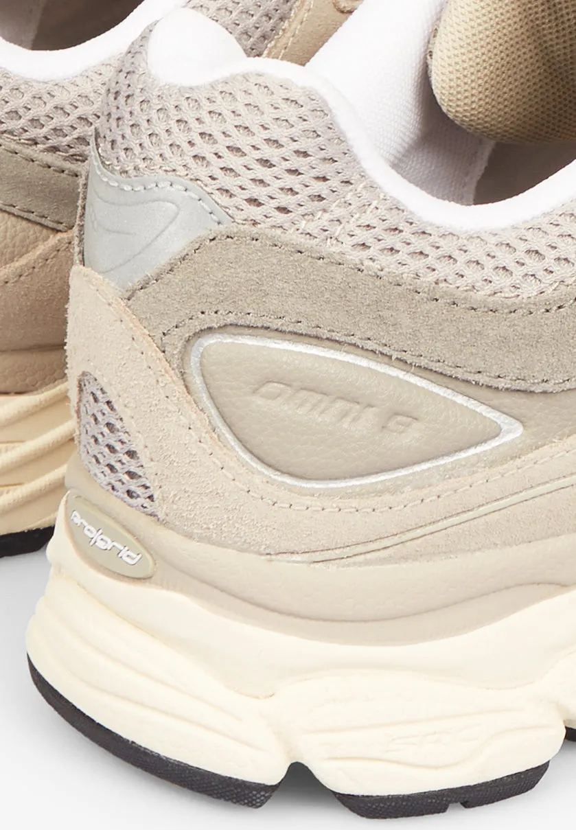 SAUCONY | SAPATILHAS PROGRID OMNI 9