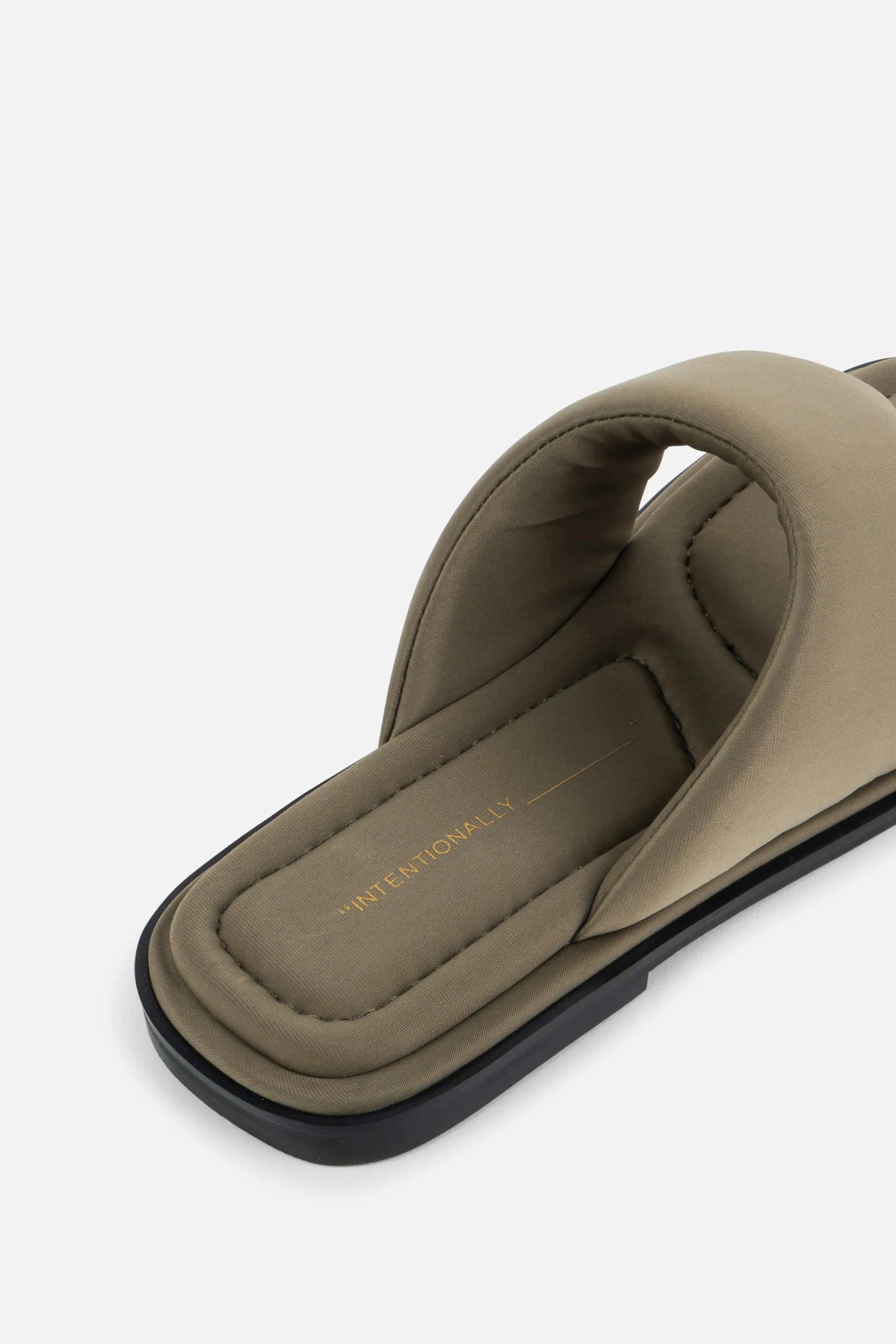 SEOUL VEGAN NEOPRENE THONG SANDAL