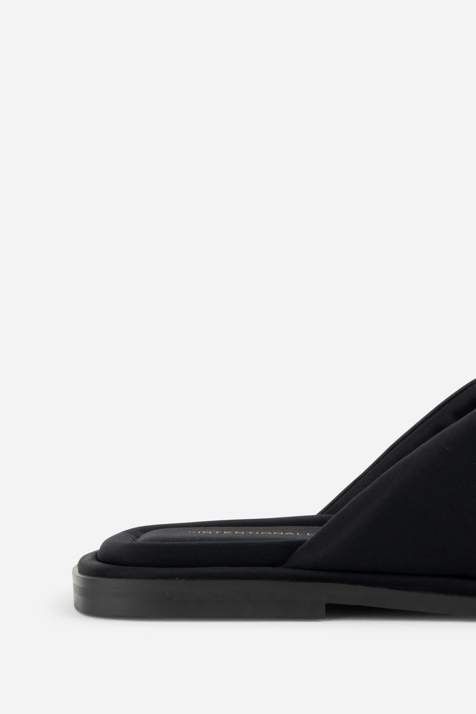 SEOUL VEGAN NEOPRENE THONG SANDAL