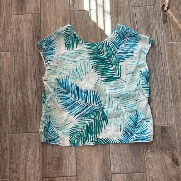 Tahari 100% Linen Tropical Short Set Size Large 2 piece set