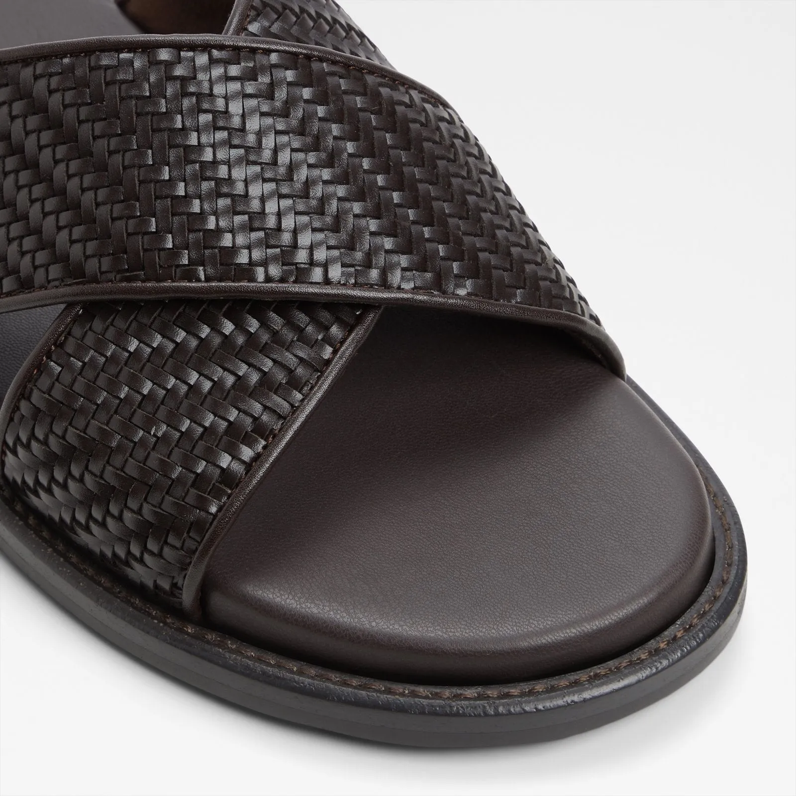 Tarik / Flat Sandals