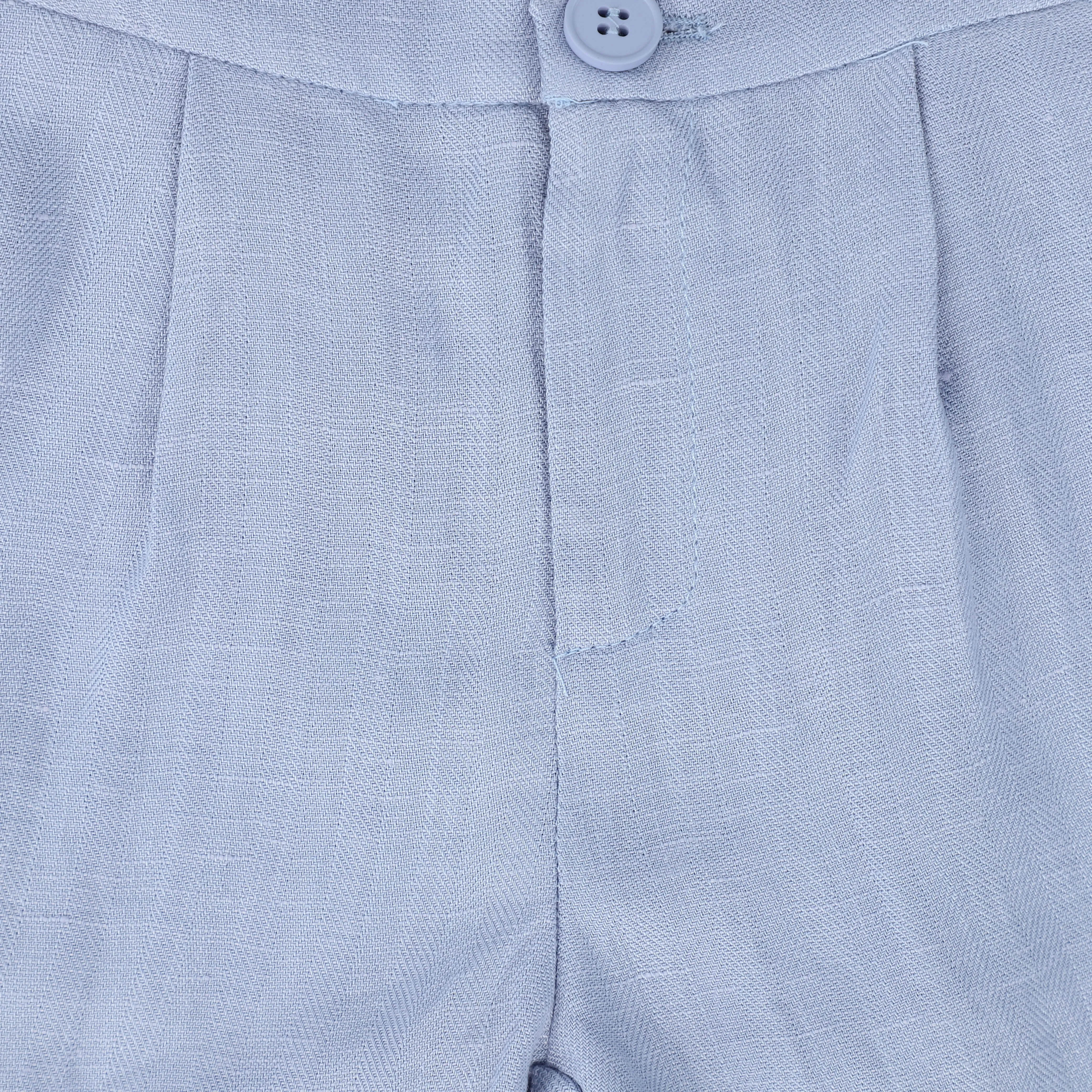 Textured linen light blue shorts by Le Bourdon