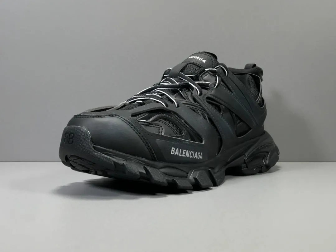 Track black