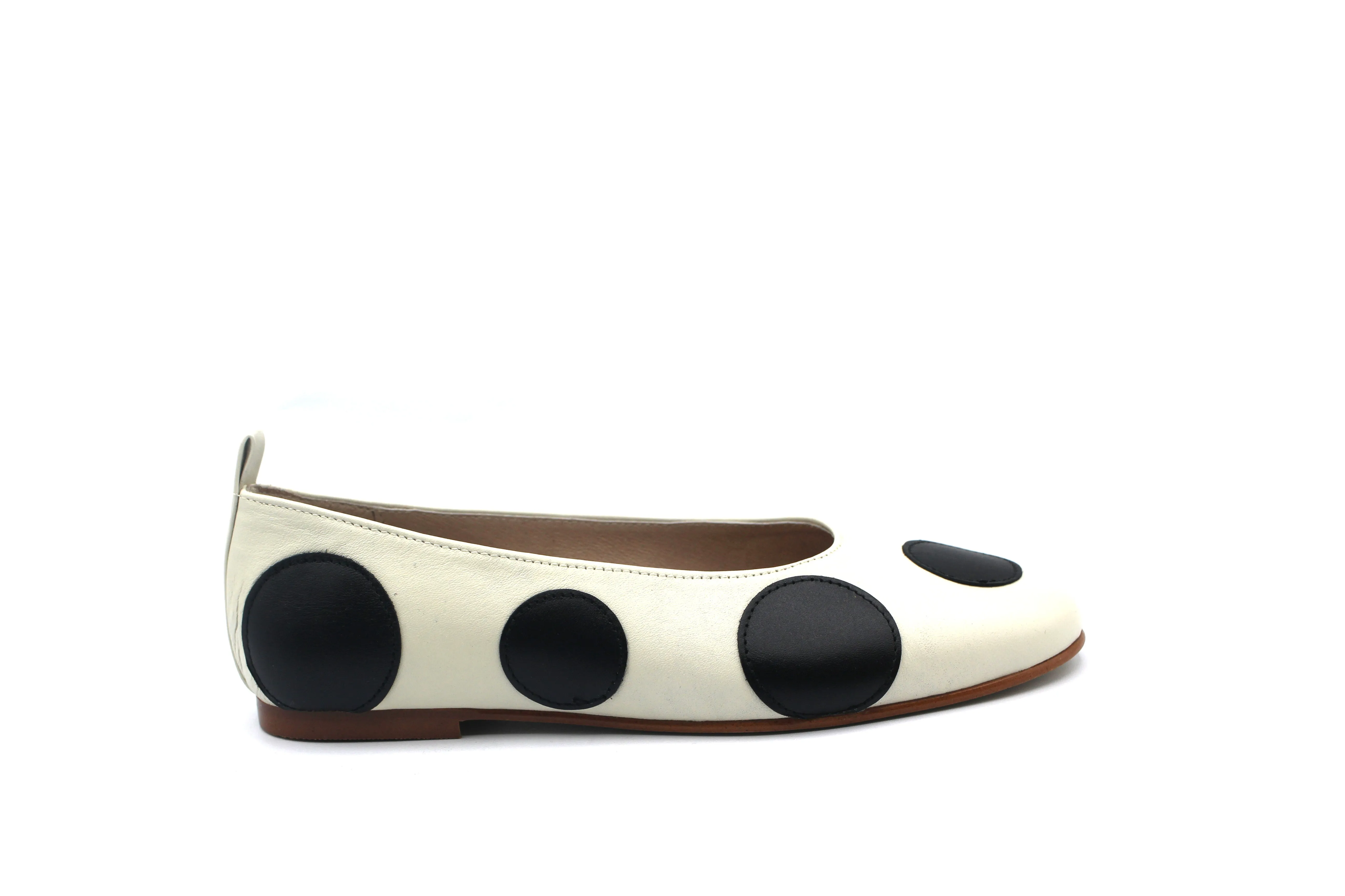 Valencia Cream Dot Flat