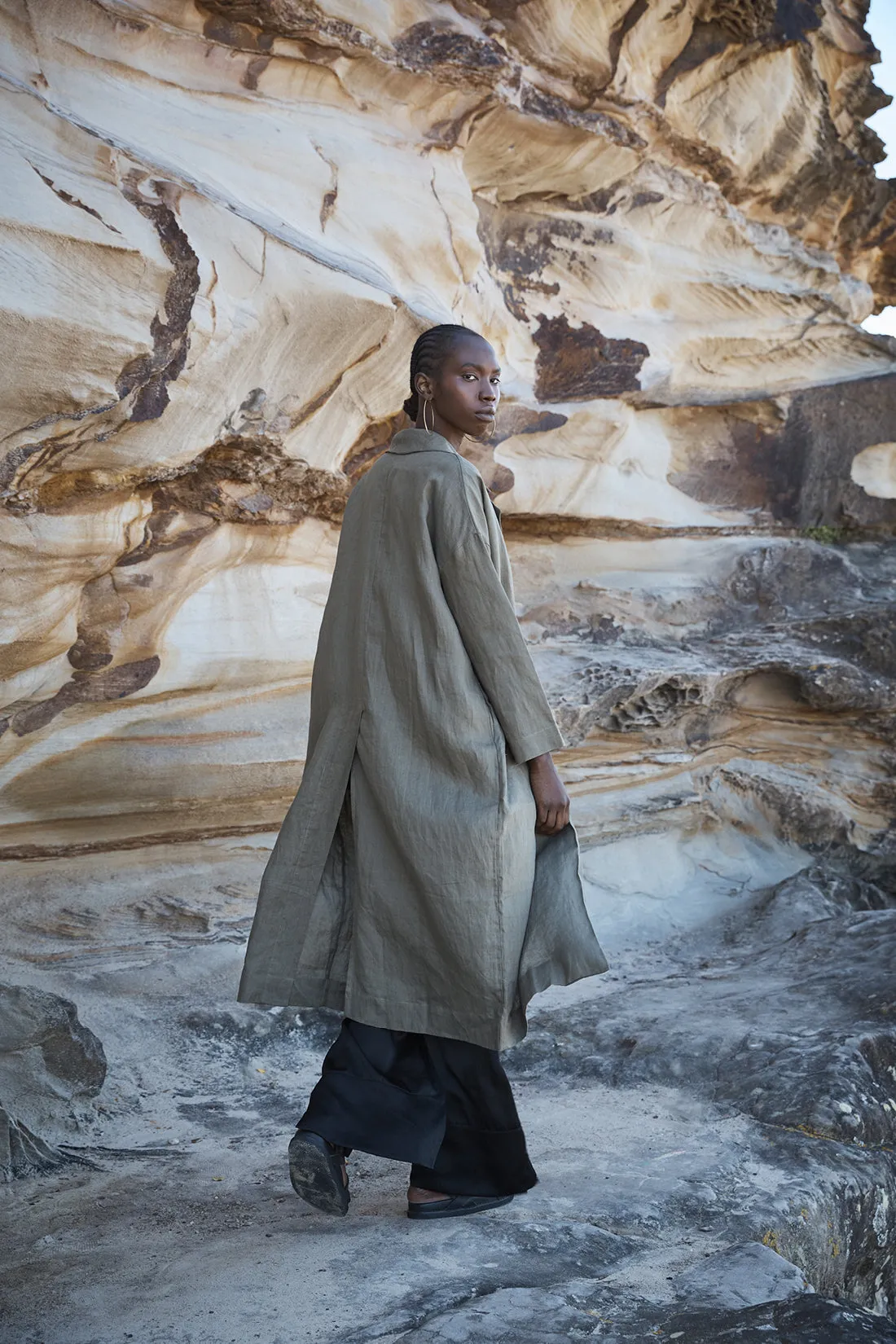 Victor Linen Coat Olive