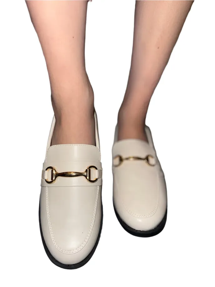 WOMAN VINTAGE SLIP ON LOAFER WITH A BUCKLE DETAIL  PATH-07