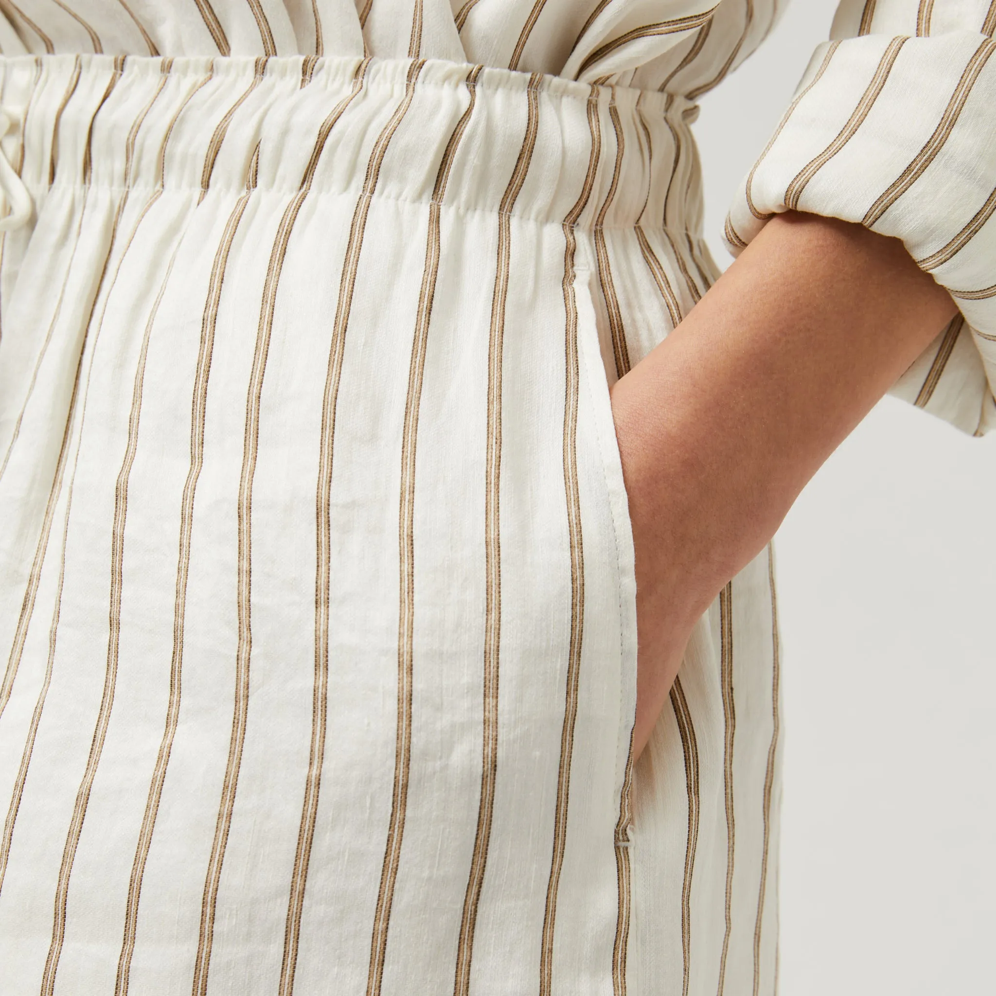 Women's Silk-Linen Shorts