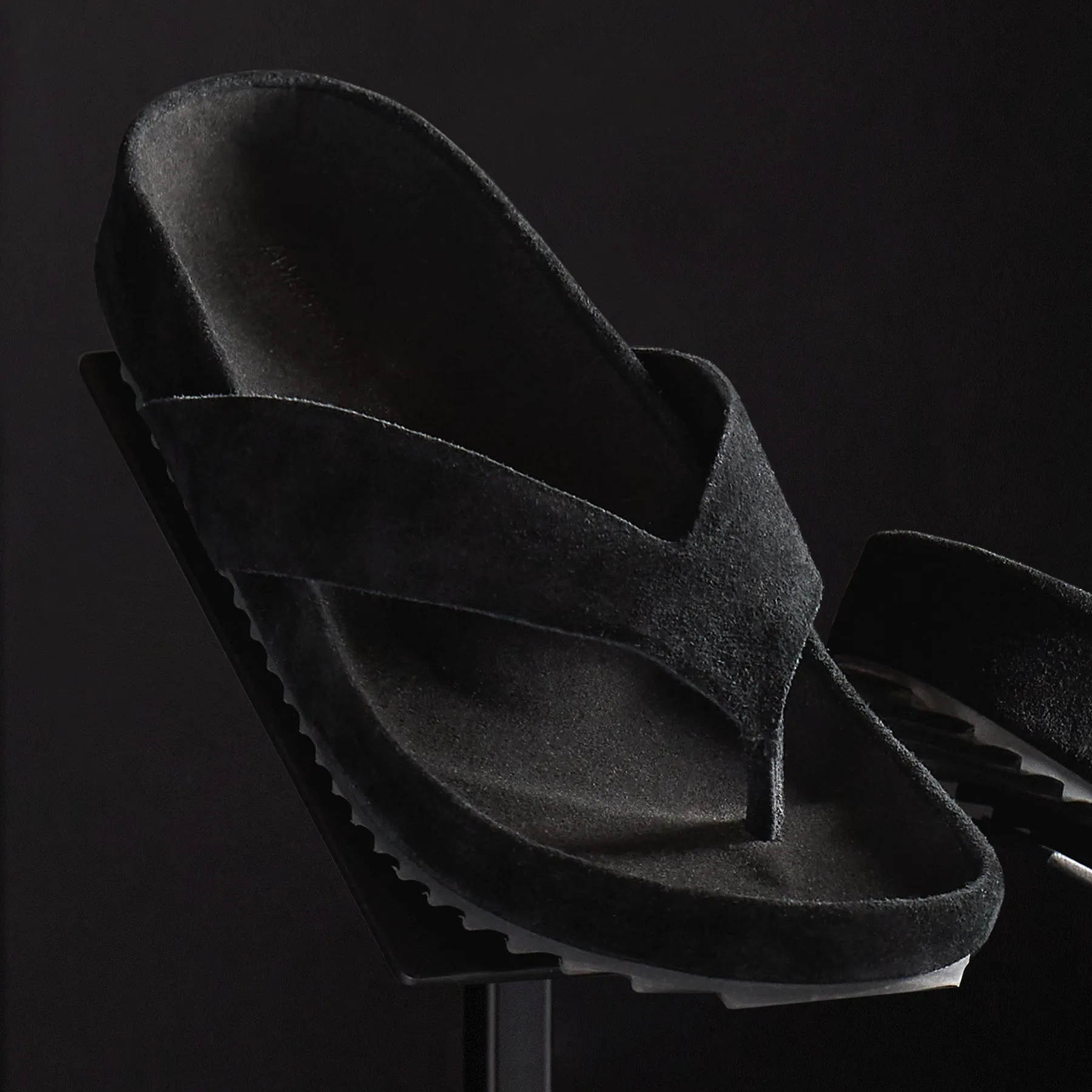 Women's Suede Flip Flop - Black